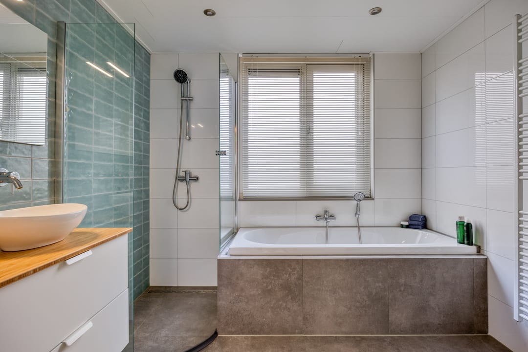 Foto 16 van van der Duyn van Maasdamstraat 96