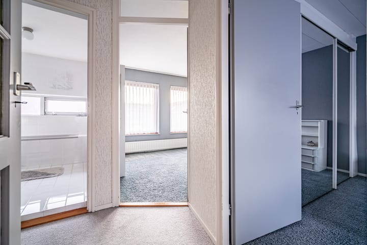 Photo 35 of de Merodestraat 1