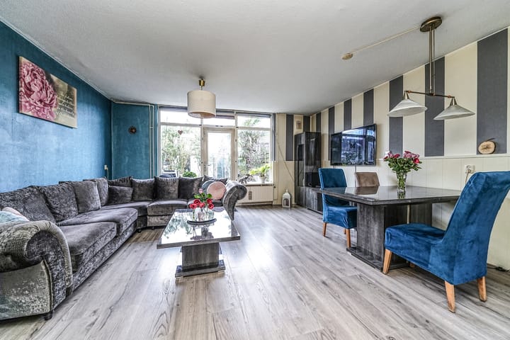 Photo 9 of Wickenburgstraat 17