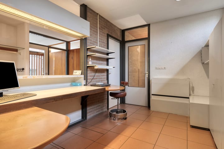 Foto 43 van Reisdorfweg 1