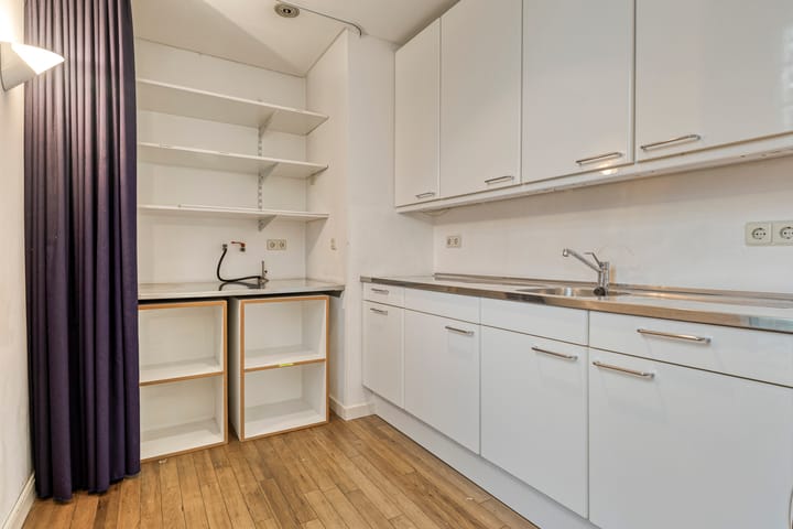 Foto 49 van Reisdorfweg 1