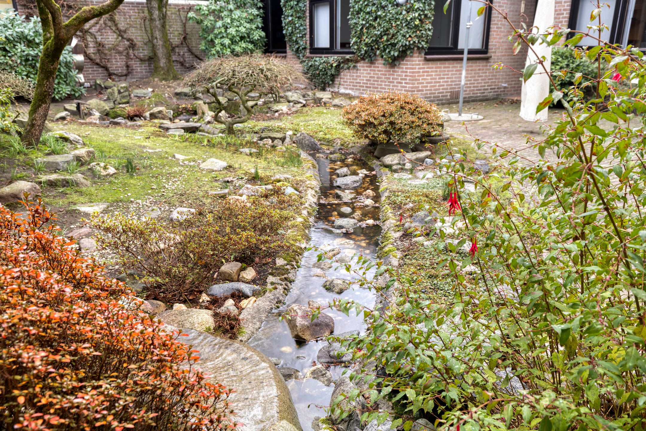 Foto 57 van Reisdorfweg 1