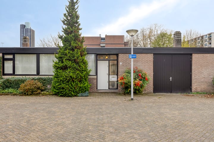 Foto 61 van Reisdorfweg 1