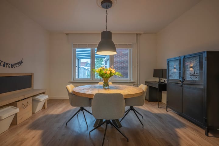 Photo 9 of Ursulastraat 61