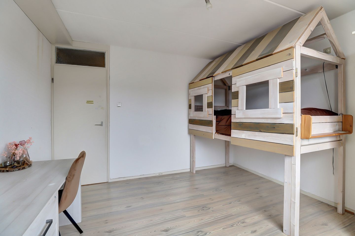 Photo 20 of La Reinelaan 12