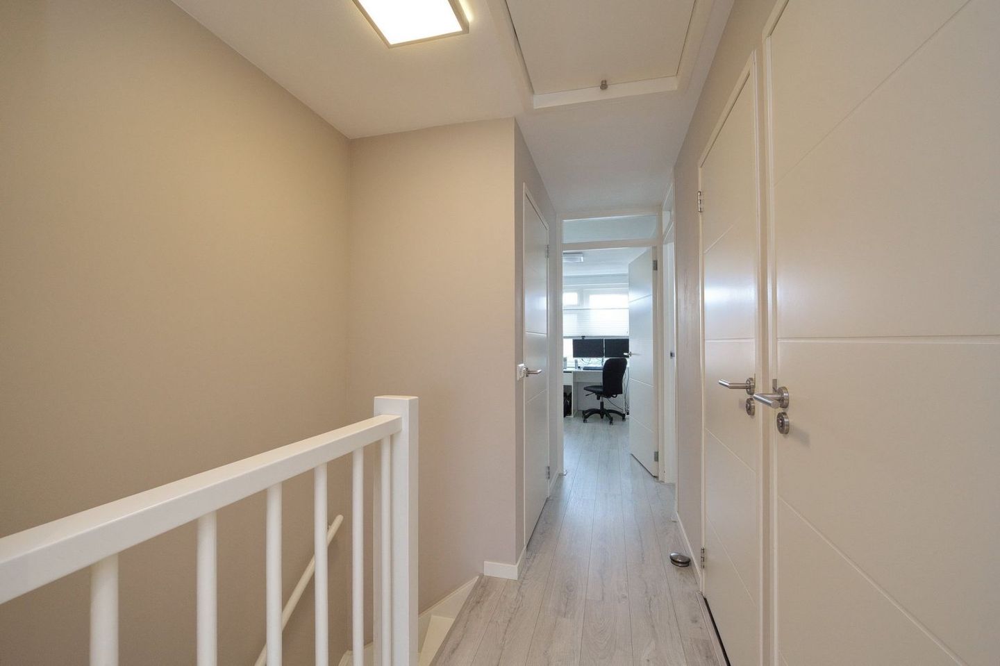 Photo 14 of Delftsestraatweg 198