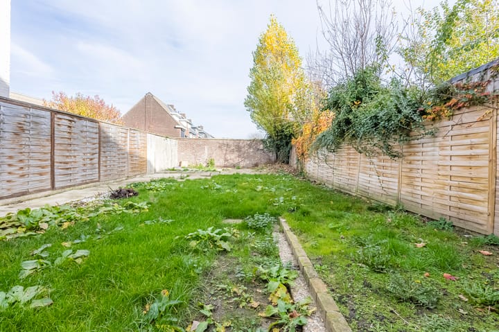 Photo 19 of Akerstraat 84