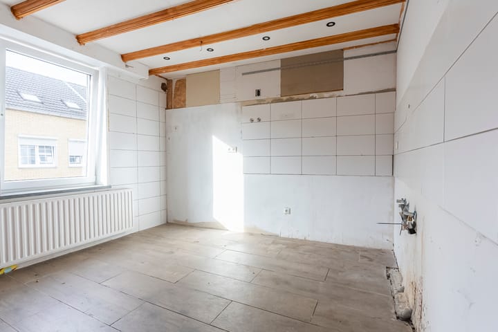 Photo 10 of Akerstraat 84