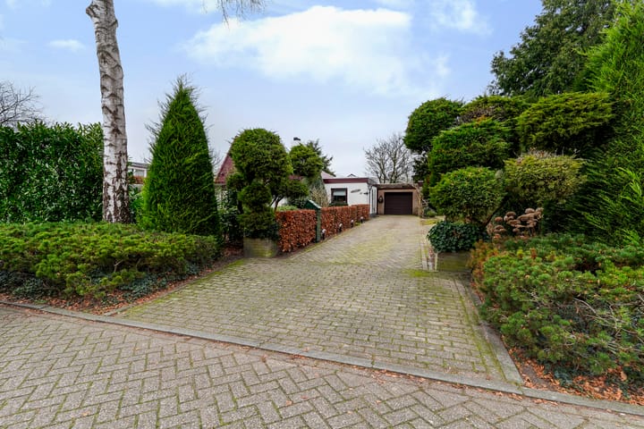 Photo 4 of Burgemeester Mallenslaan 17