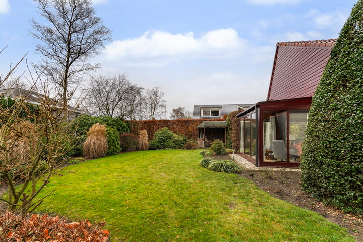 Photo 28 of Burgemeester Mallenslaan 17