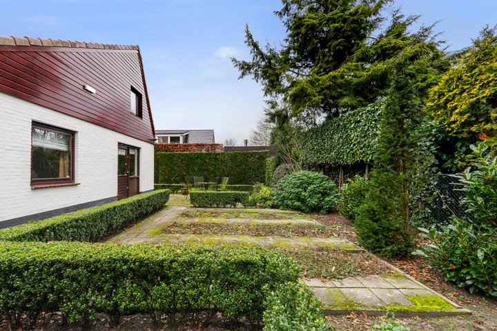 Photo 35 of Burgemeester Mallenslaan 17