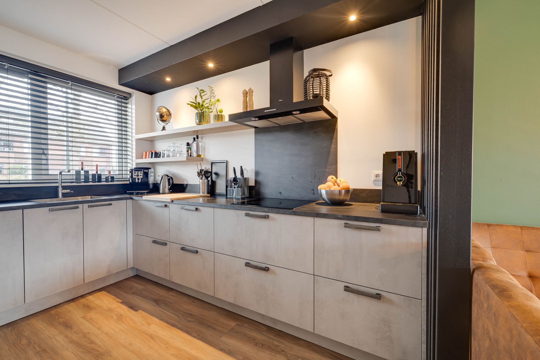 Foto 15 van Fluitenkruid 6