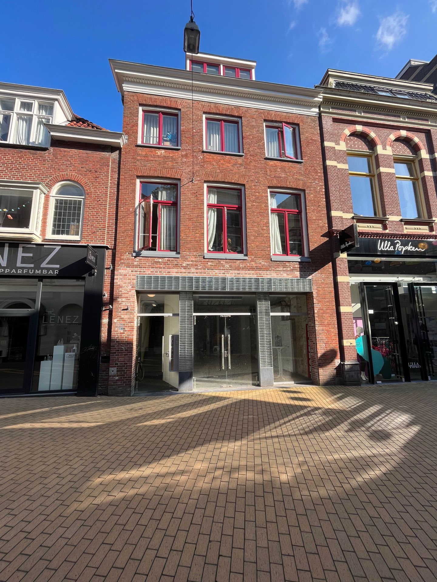 View photo 2 of Carolieweg 17