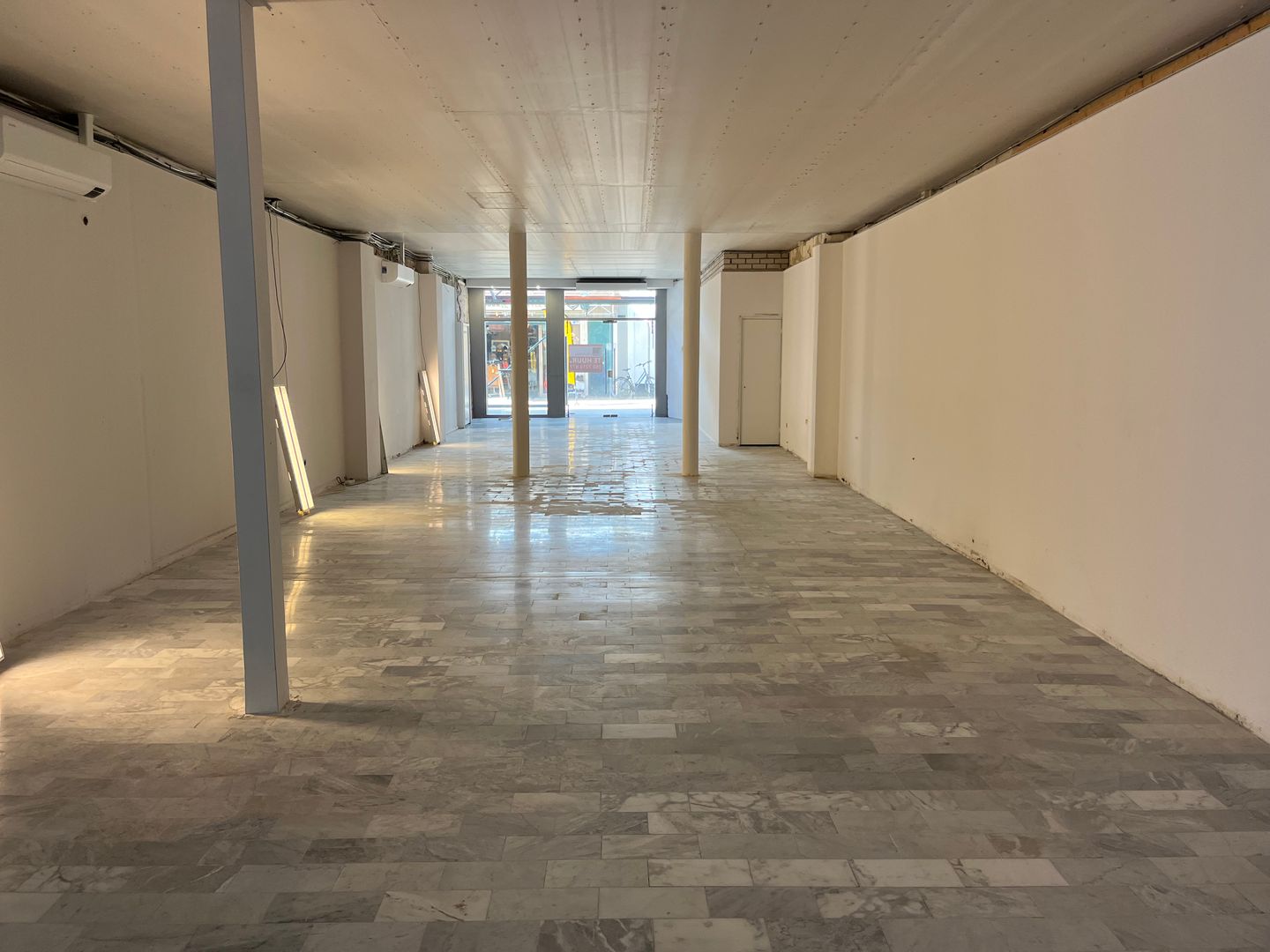 View photo 5 of Carolieweg 17