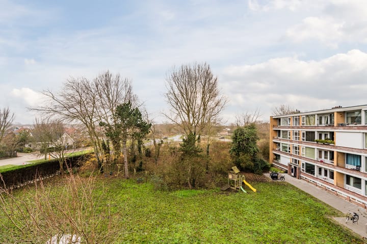 Photo 4 of Nachtegaallaan 111