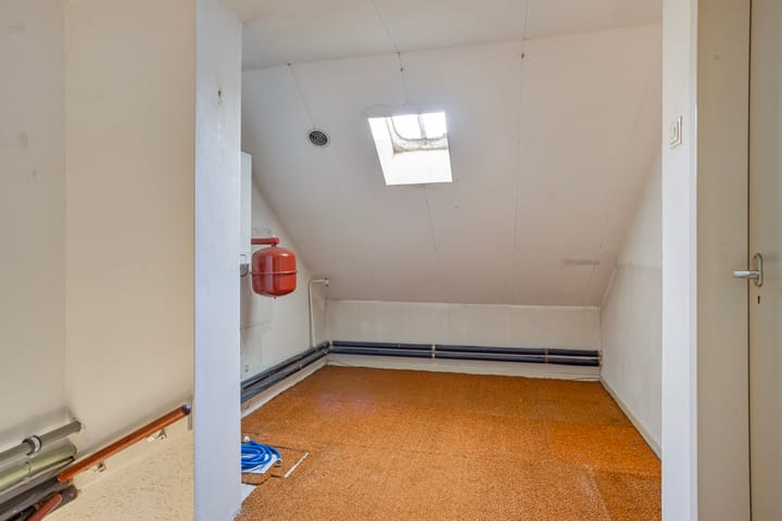 Photo 25 of Maasstraat 12