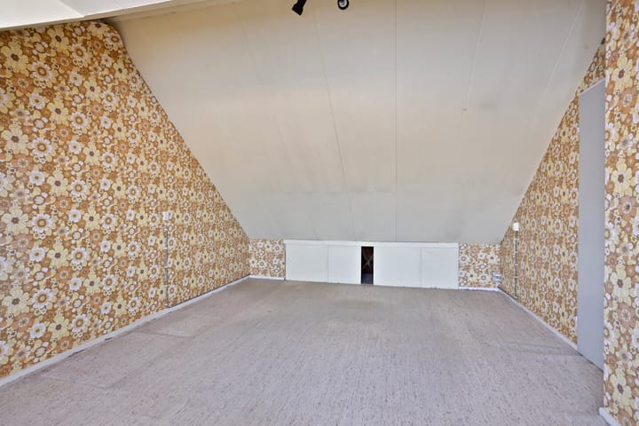 Photo 28 of Maasstraat 12