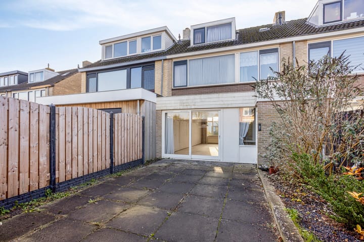 Photo 33 of Maasstraat 12