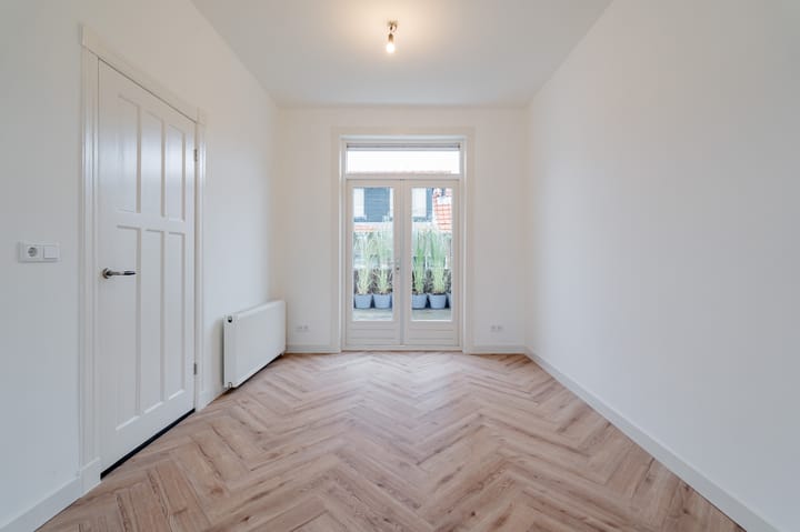 Photo 12 of Lijnbaanweg 3