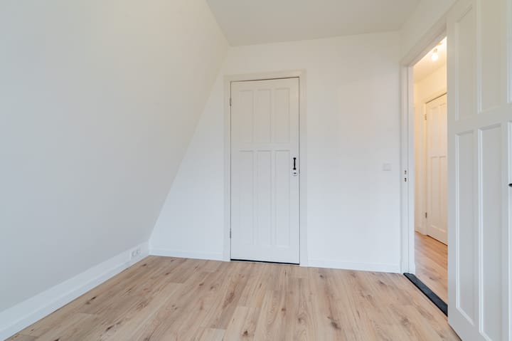 Photo 22 of Lijnbaanweg 3