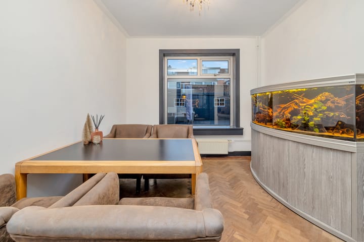 Photo 14 of C.H. Moensstraat 36