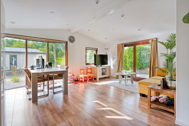 Photo 5 of Coevorderweg 27-109