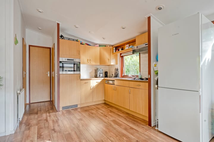 Photo 9 of Coevorderweg 27-109