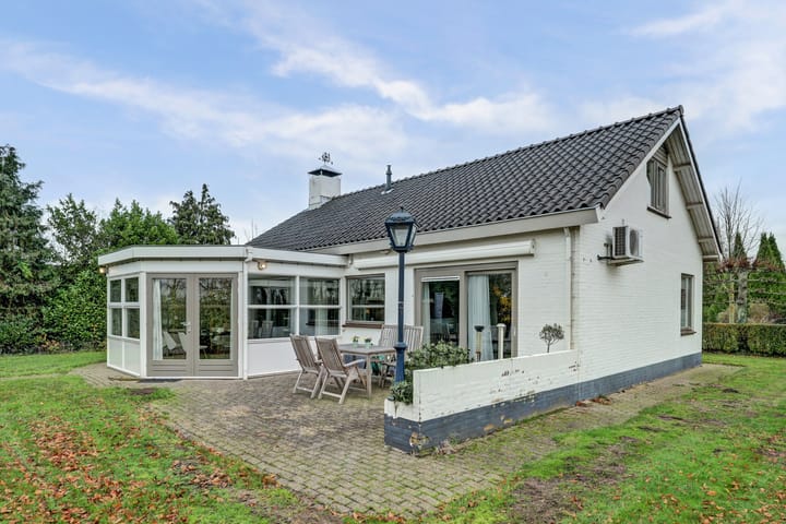 Foto 35 van Haltestraat 72