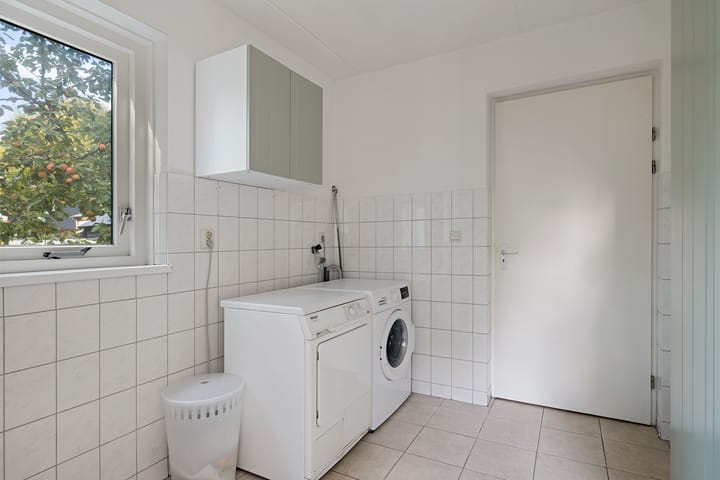 Foto 26 van Almaatsweg 1