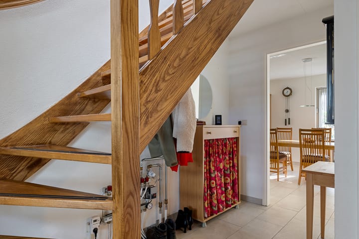 Foto 31 van Almaatsweg 1