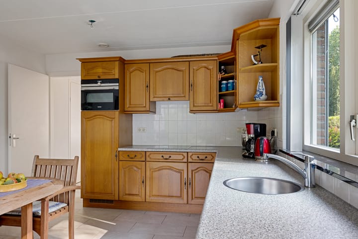 Foto 20 van Almaatsweg 1