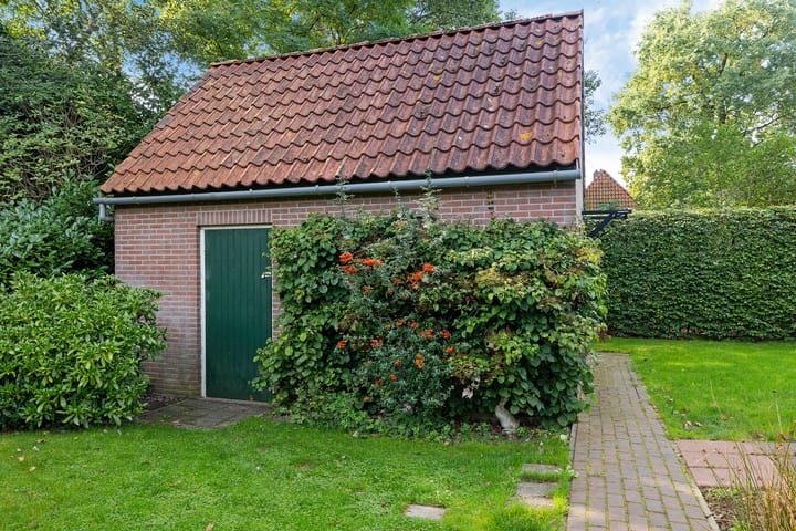 Foto 48 van Almaatsweg 1