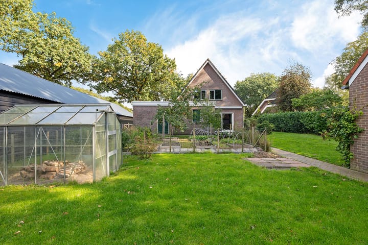 Foto 49 van Almaatsweg 1