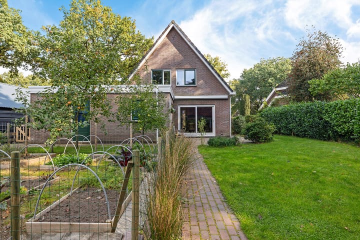 Foto 50 van Almaatsweg 1