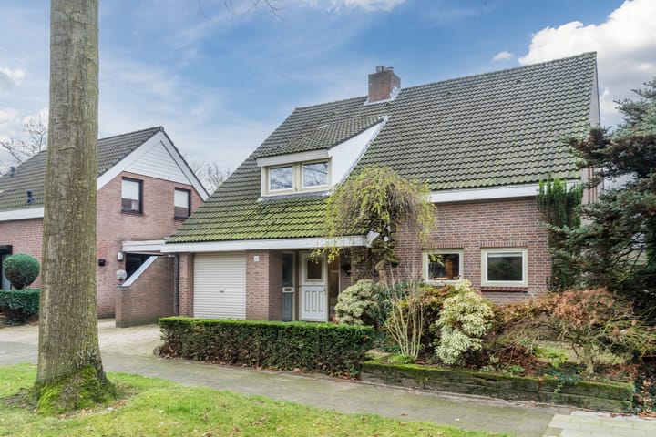 Photo 7 of Schoutstraat 34