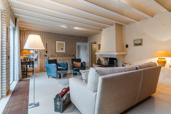 Photo 17 of Schoutstraat 34