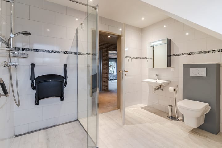 Photo 56 of Schoutstraat 34