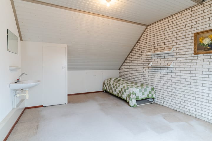 Photo 63 of Schoutstraat 34