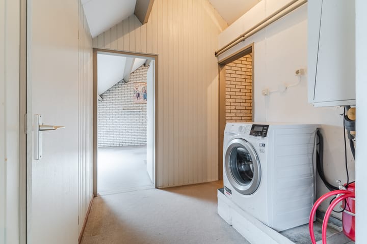 Photo 65 of Schoutstraat 34