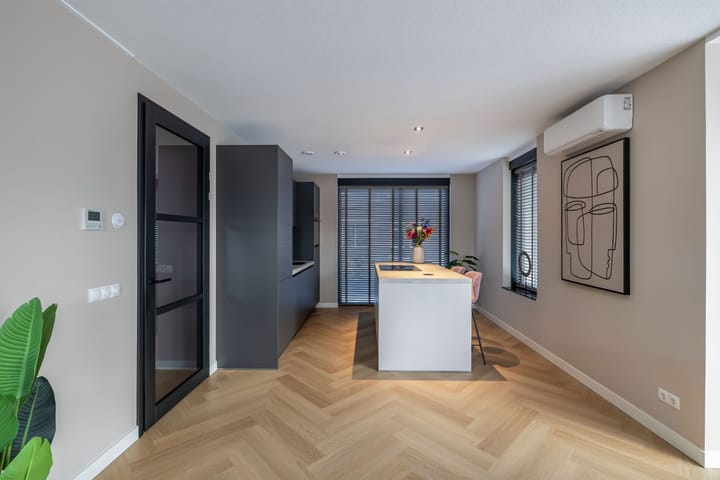 Foto 15 van Boterbloem 25