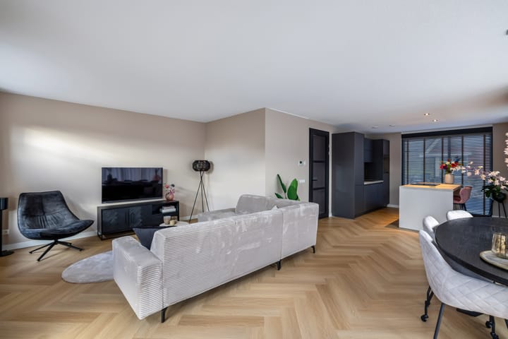 Foto 16 van Boterbloem 25