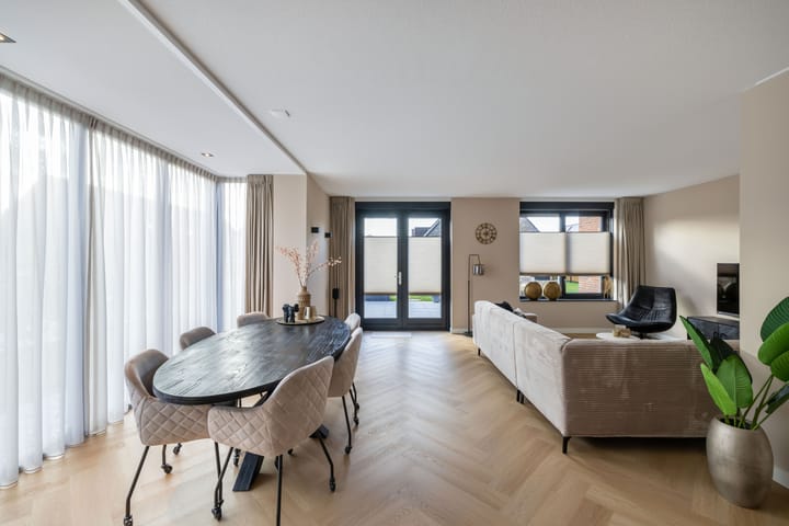 Foto 18 van Boterbloem 25