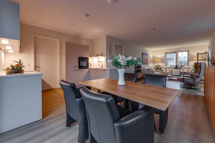 Foto 16 van Van Sonoystraat 30