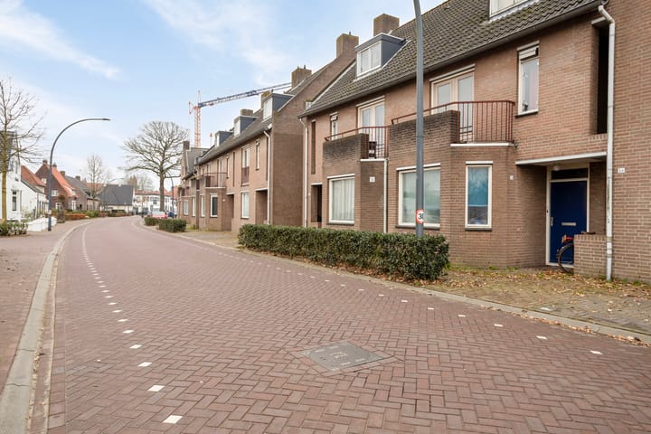 Photo 6 of den Heuvel 62