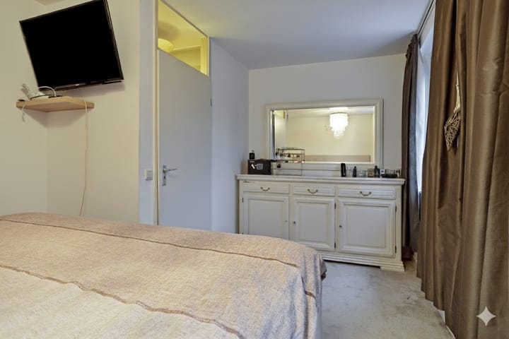 Photo 19 of den Heuvel 62