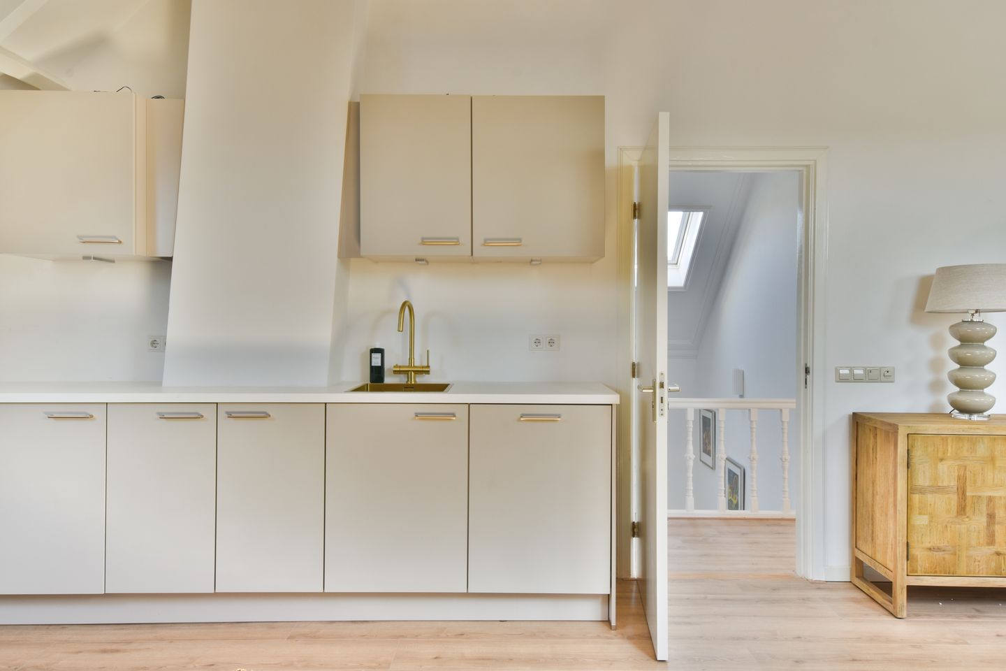 Foto 4 van Kennemerstraatweg 128