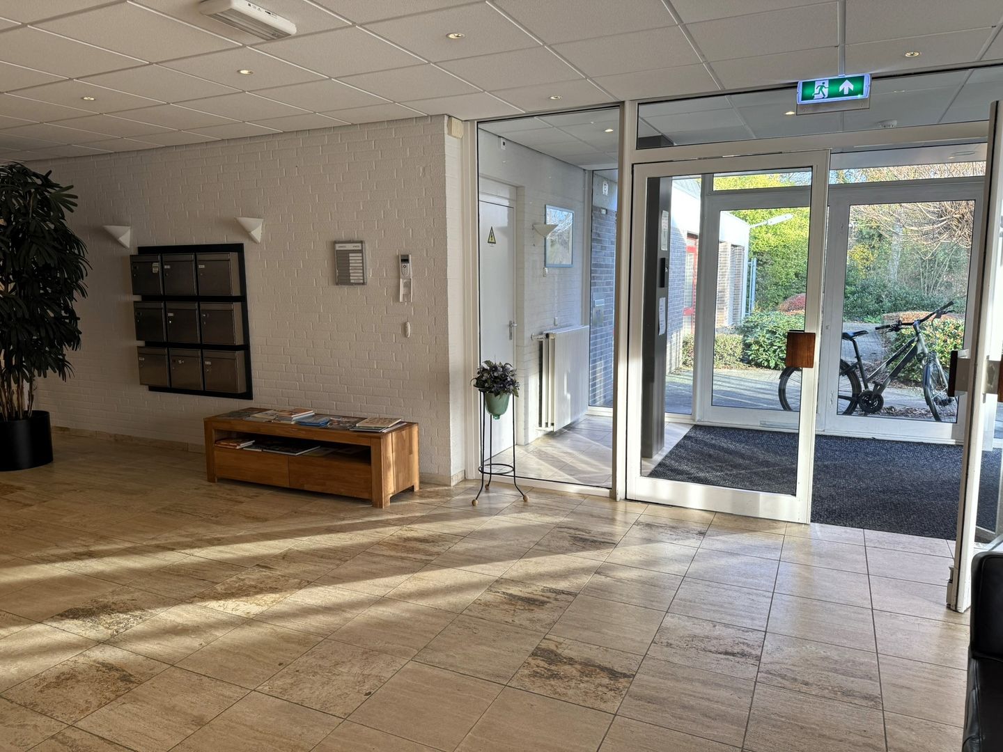 Bekijk foto 3 van Sutton 15