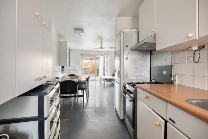 Photo 12 of Johanna Dekhuijzenstraat 14