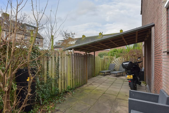 Foto 30 van Wethouder van Damlaan 55