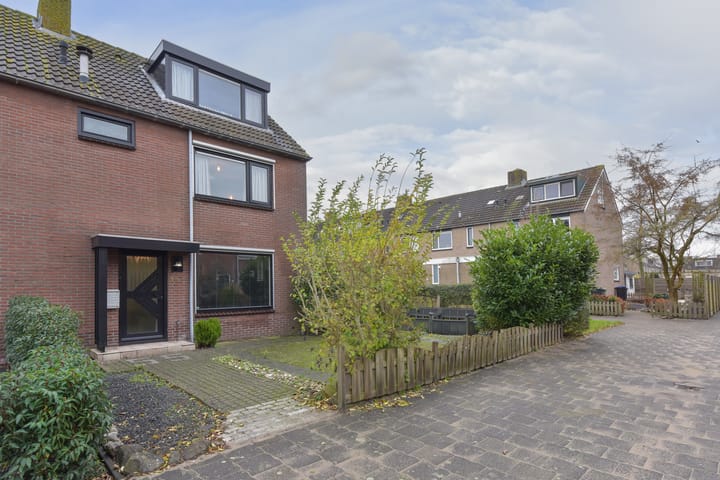 Foto 35 van Wethouder van Damlaan 55